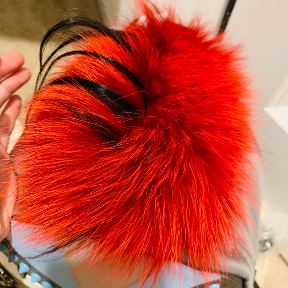 Brand new fendi back pack real fur - Picture 3 of 8